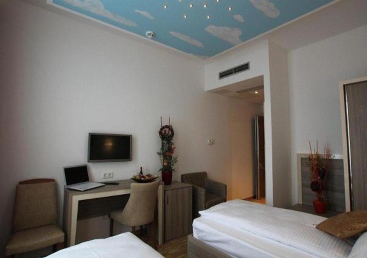 Hotel Kavun Мюнхен Экстерьер фото